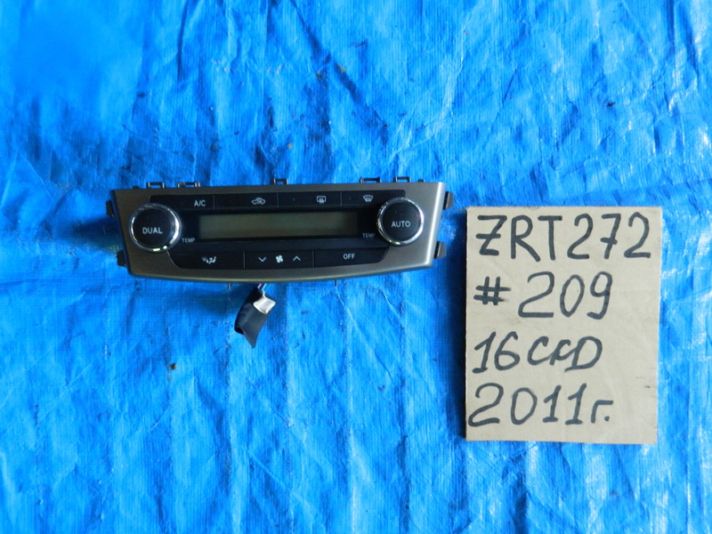 Блок управления климат-контролем Toyota Avensis