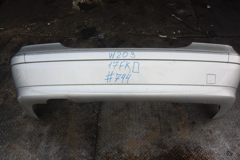 Бампер Mercedes-benz C-class W203