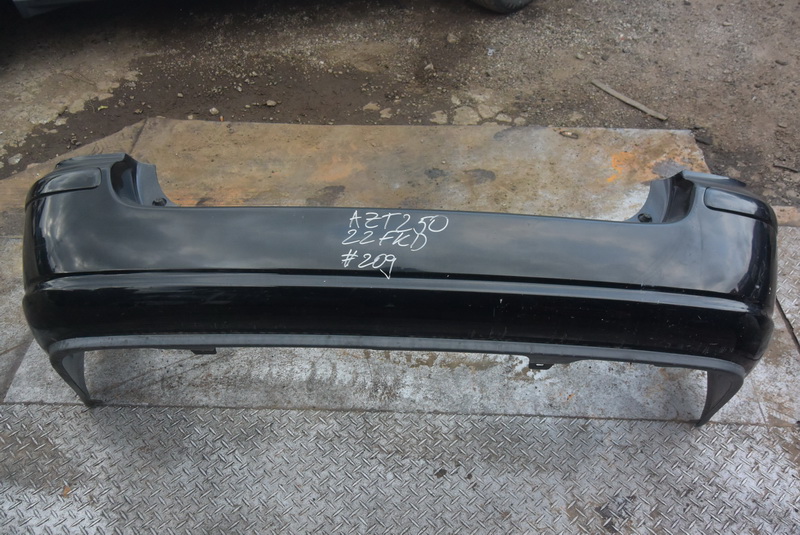 Бампер Toyota Avensis AZT250