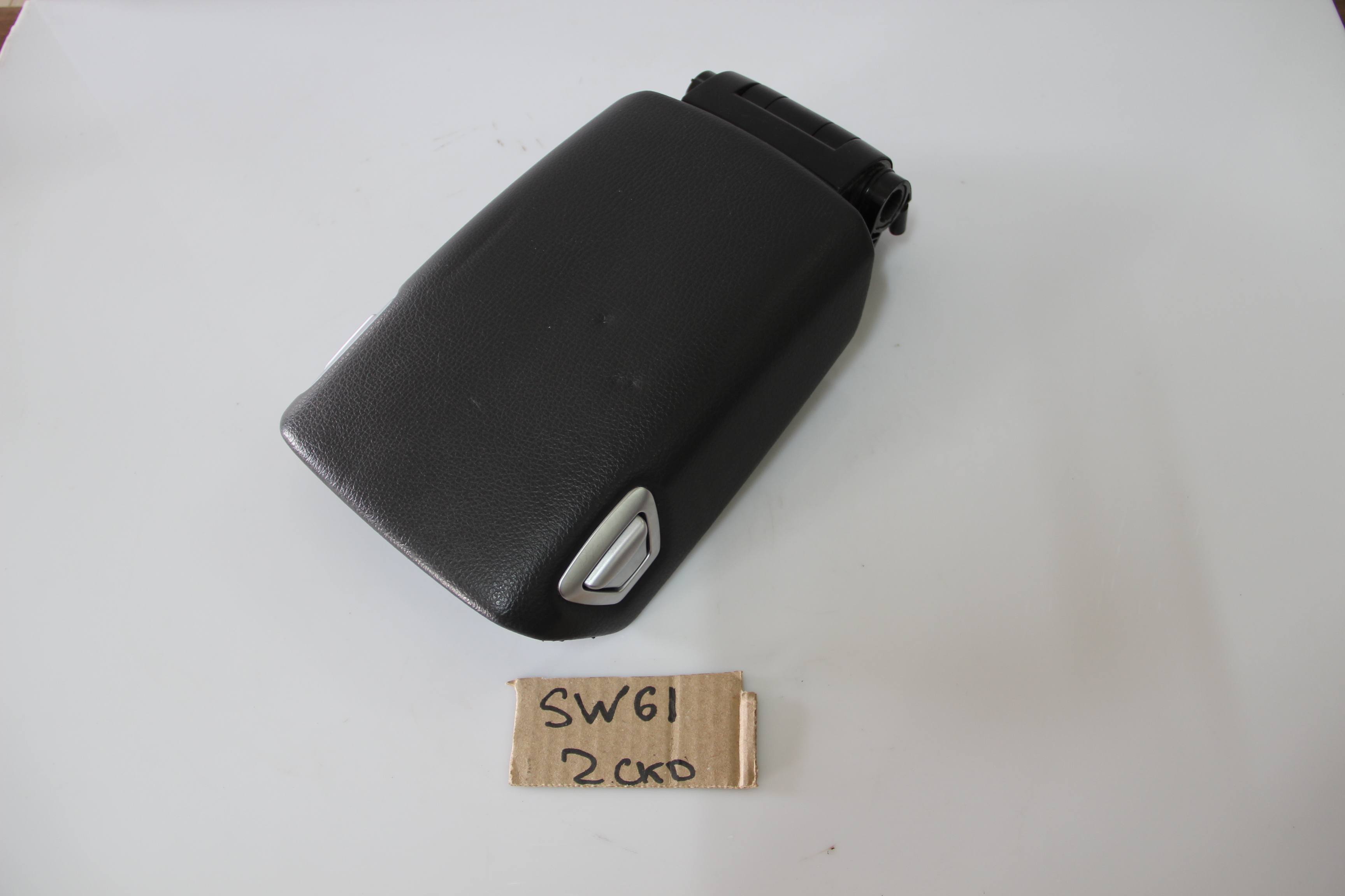 Подлокотник Volvo V70