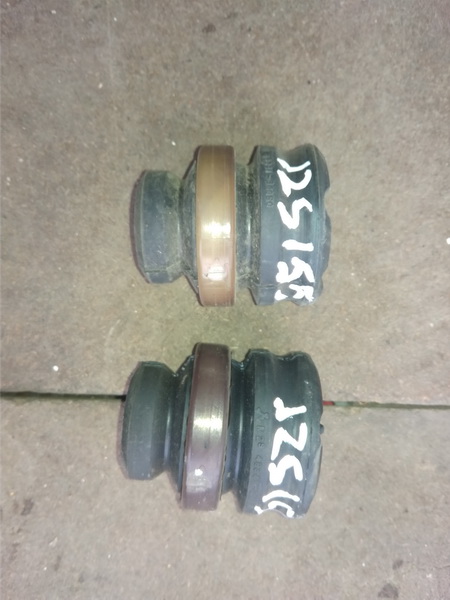 Отбойник амортизатора Toyota Crown JZS155