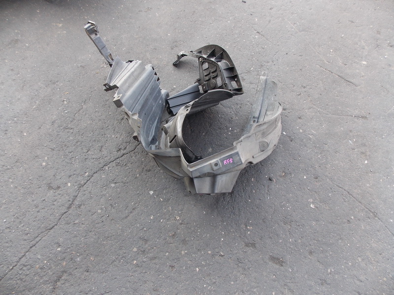 Подкрылок Honda Stepwgn RF5