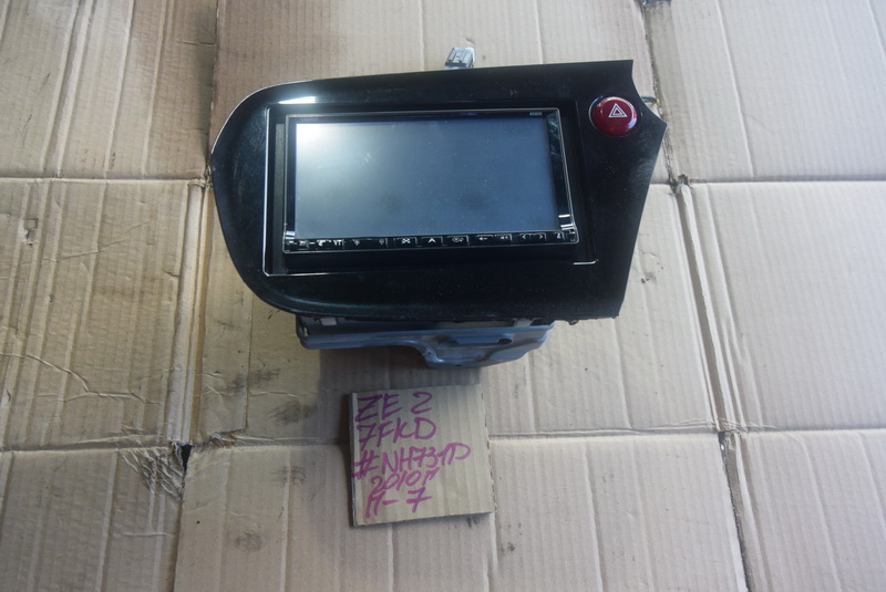 Магнитофон Honda Insight