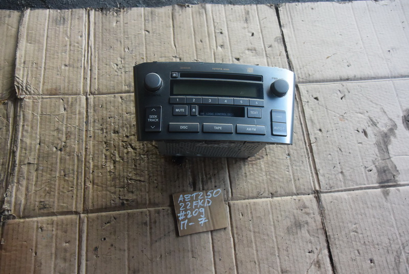 Магнитофон Toyota Avensis