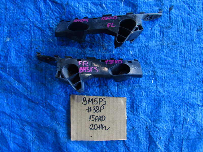 Крепление бампера Mazda Axela