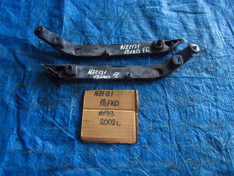 Крепление бампера Toyota Corolla Spacio