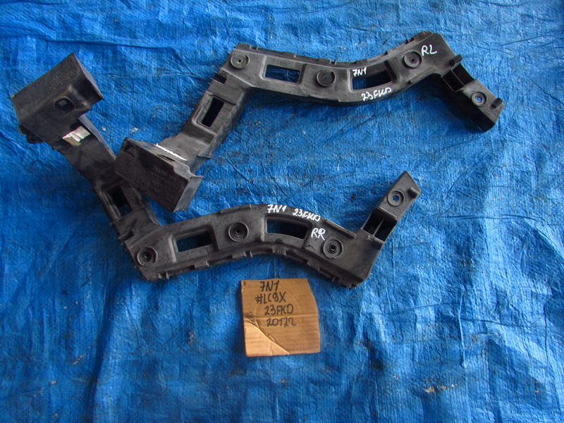 Крепление бампера Volkswagen Sharan 7N1