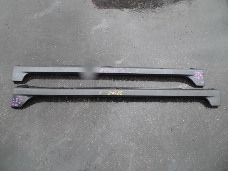 Порог Mazda Axela