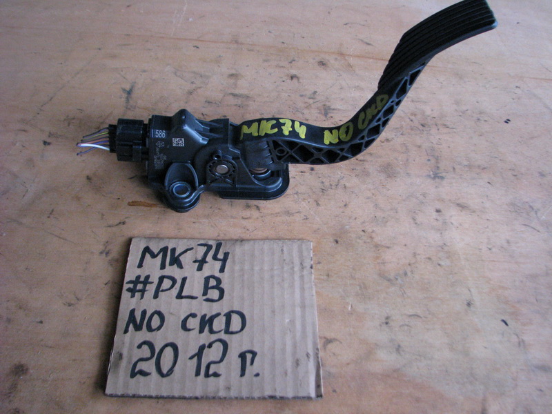 Педаль газа Jeep Patriot MK74