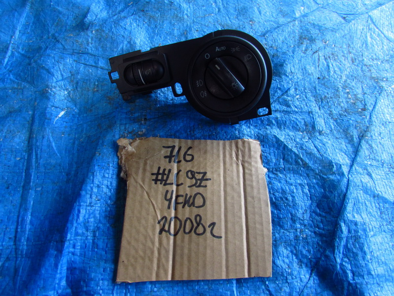 Переключатель фар Volkswagen Touareg 7L6