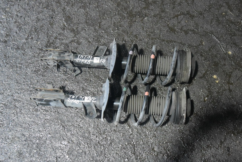 Стойка Nissan X-Trail