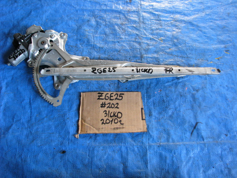 Стеклоподъемник Toyota Wish