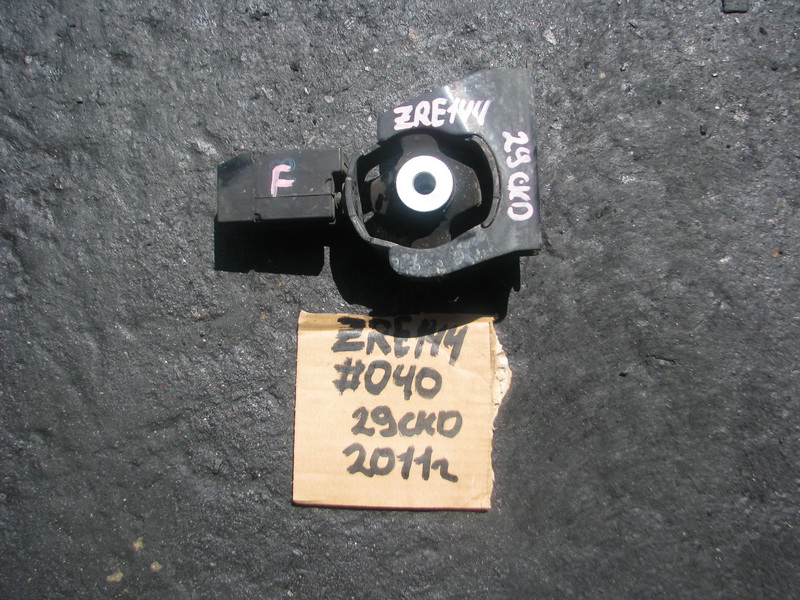 Подушка двигателя Toyota Corolla Fielder