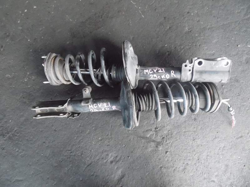 Стойка Toyota Windom