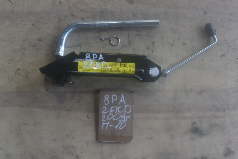 Домкрат Audi A3 8PA