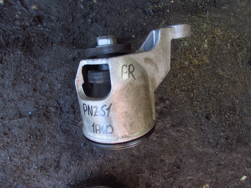 Подушка двигателя Nissan Murano