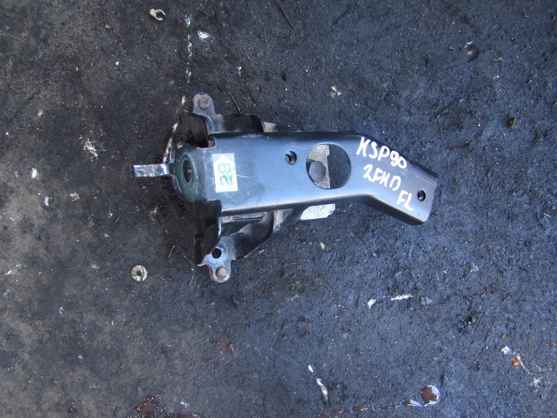 Подушка двигателя Toyota Vitz