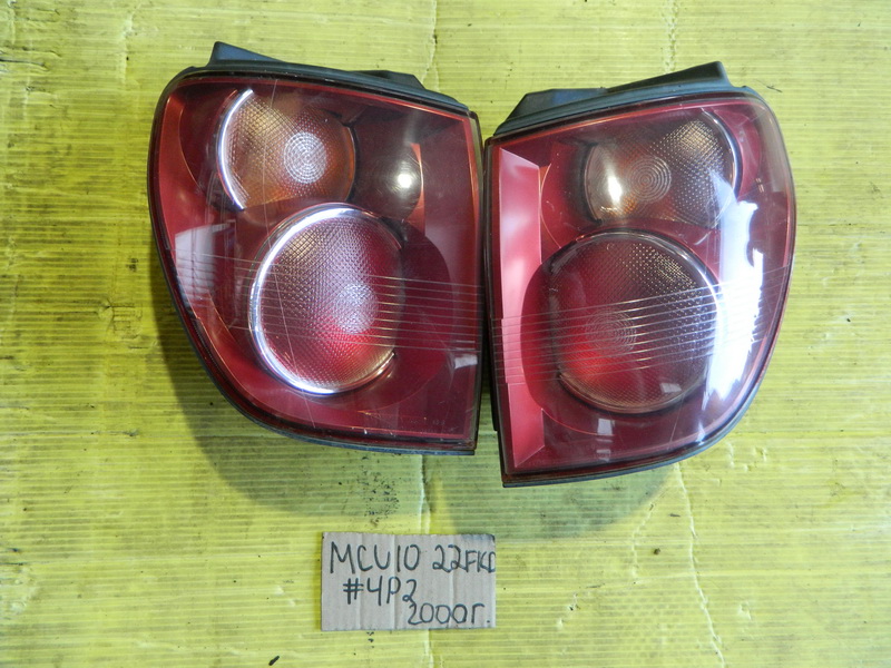 Стоп-сигнал Toyota Harrier