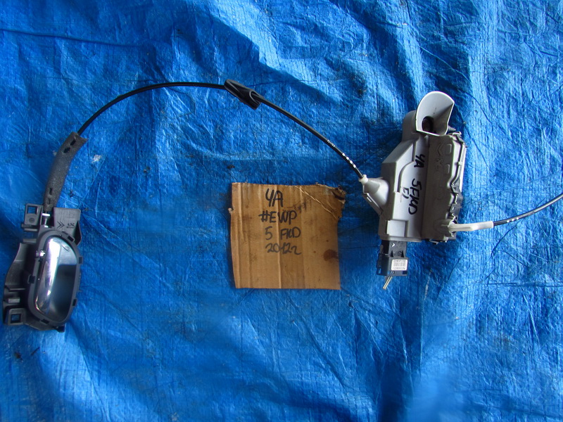 Замок двери Peugeot 308 4A