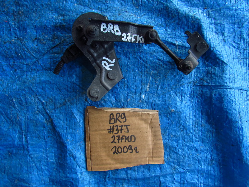 Датчик положения кузова Subaru Legacy