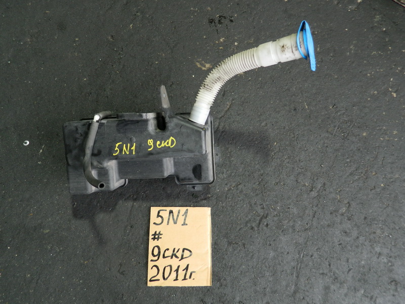 Бачок стеклоомывателя Volkswagen Tiguan