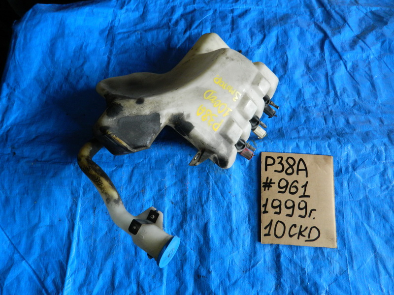 Бачок стеклоомывателя Land Rover Range Rover P38A