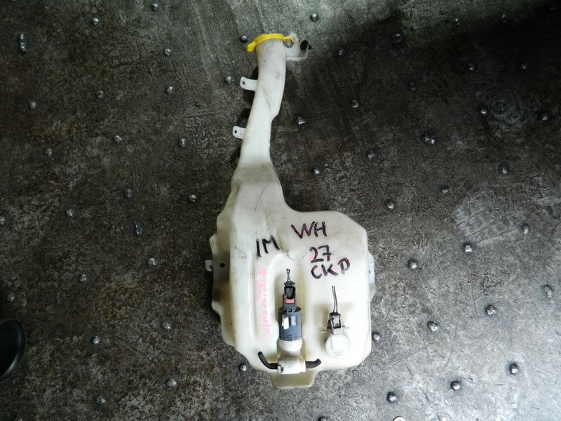 Бачок стеклоомывателя Jeep Grand Cherokee WH