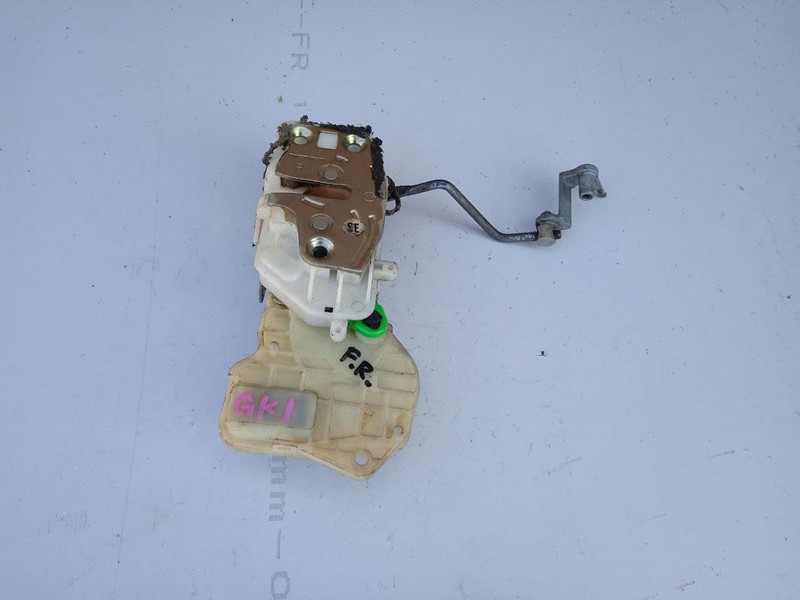 Замок двери Honda Mobilio Spike GK1