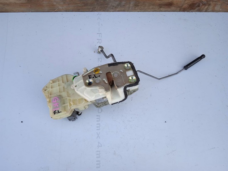 Замок двери Honda Mobilio Spike GK1