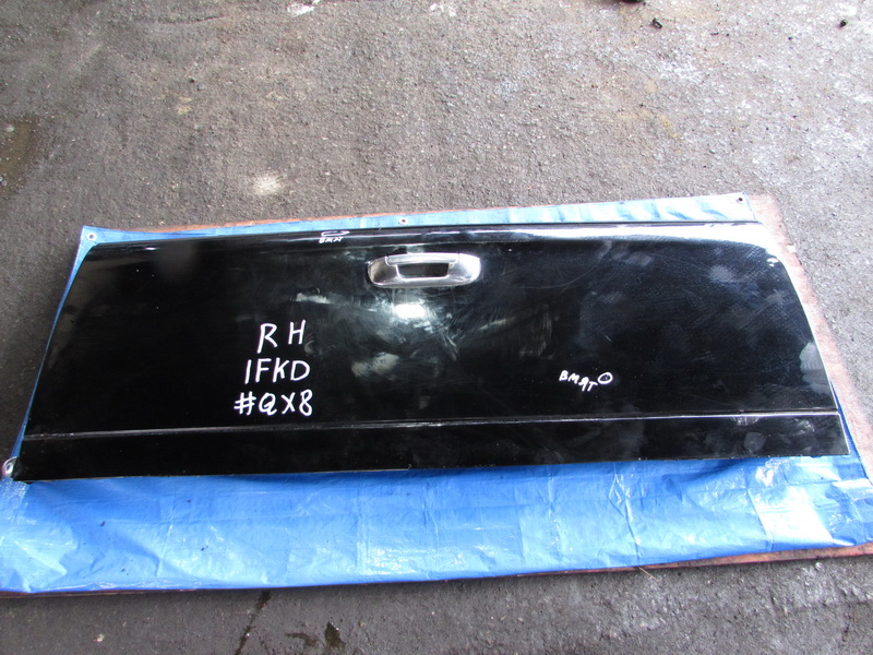 Дверь задняя Dodge Ram DH