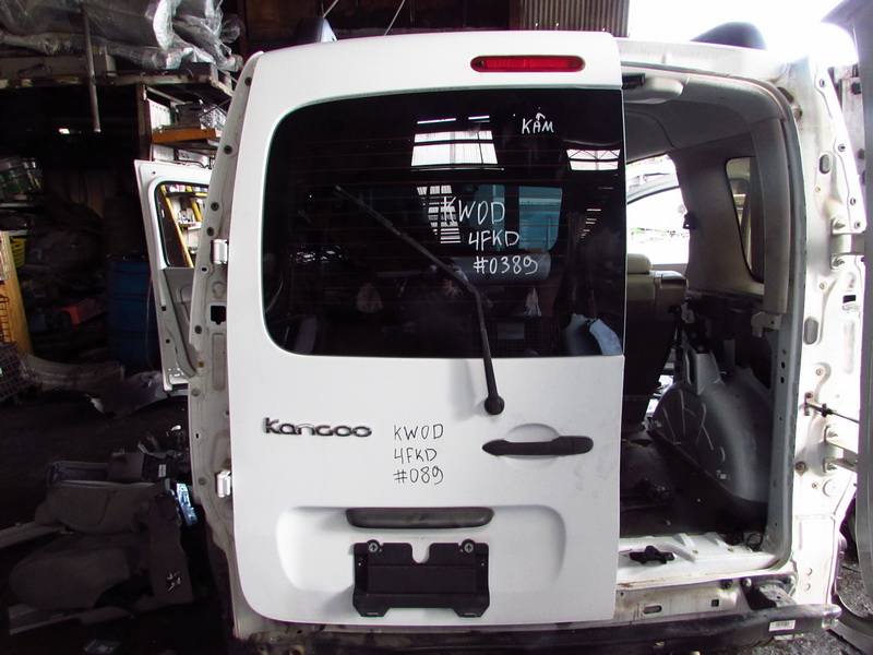 Дверь задняя Renaut Kangoo KW0D