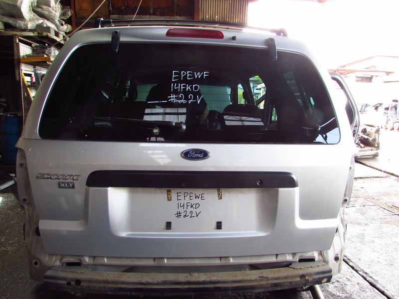 Дверь задняя Ford Escape