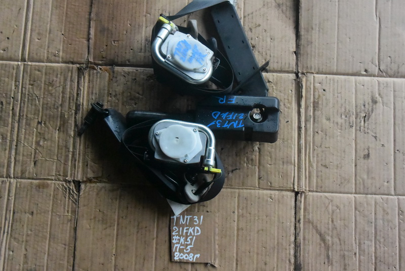 Ремень безопасности Nissan X-Trail TNT31