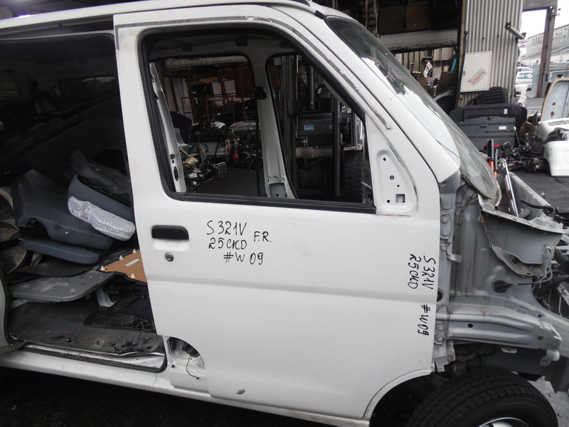 Дверь Daihatsu Hijet S321V
