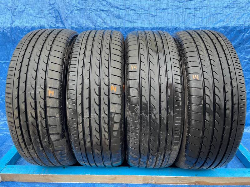 215/60R17 Yokohama BluEarth RV-02 2021 4 шт./компл Летние Легковая