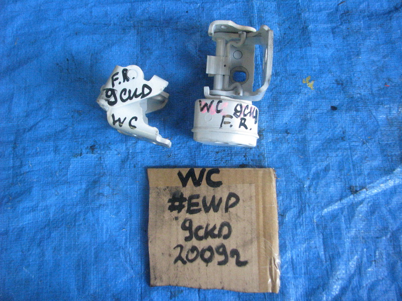 Петля двери Peugeot 207 WC