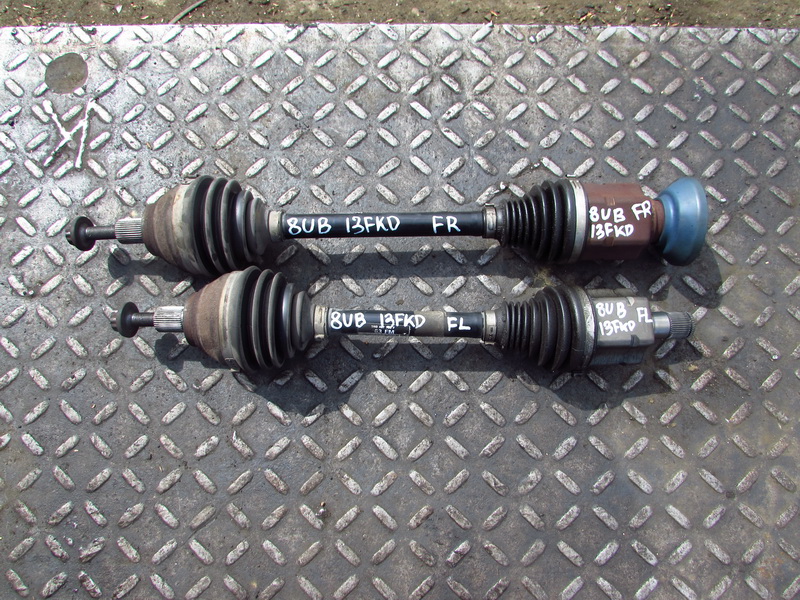 Привод Audi Q3 8UB