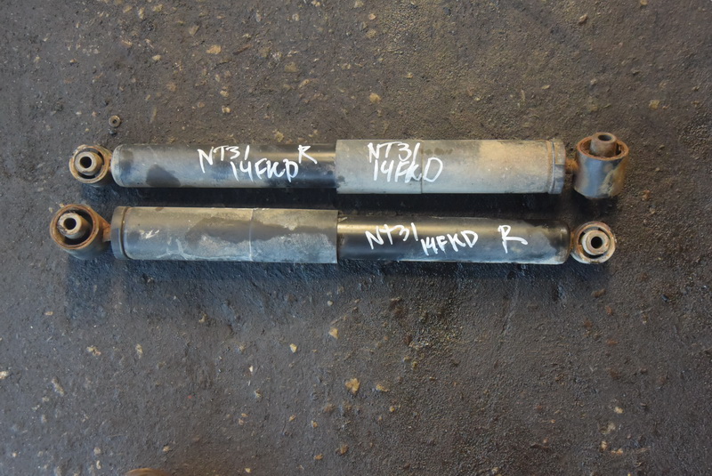 Амортизатор Nissan X-Trail NT31