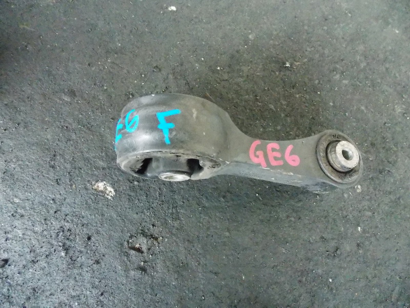 Подушка двигателя Honda Fit GE6