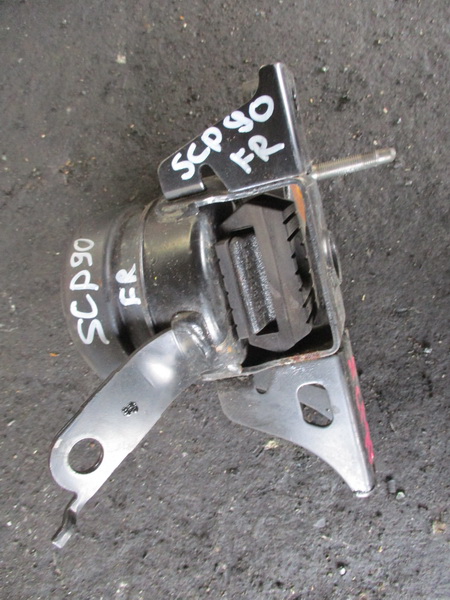 Подушка двигателя Toyota Vitz SCP90