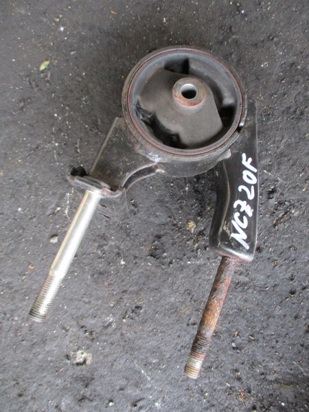 Подушка двигателя Toyota Raum NCZ20