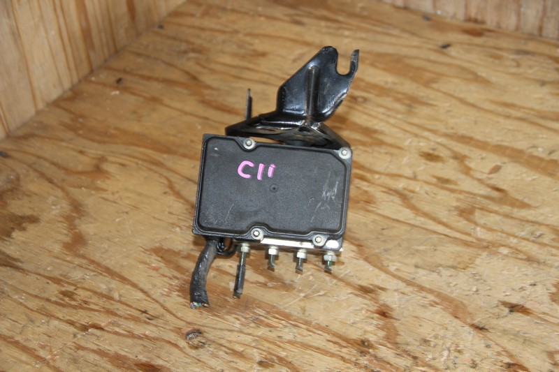 Блок АБС Nissan Tiida