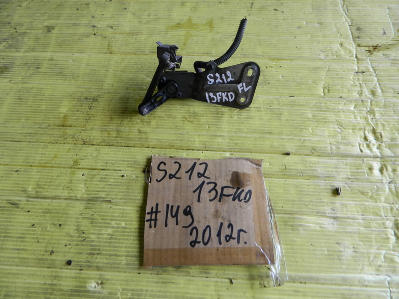 Датчик положения кузова Mercedes-benz E-class