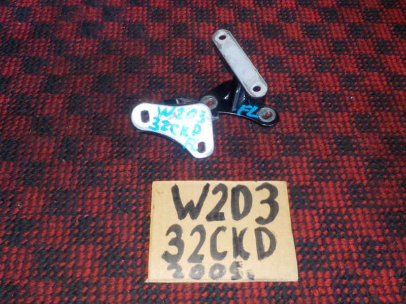 Петля двери Mercedes-benz C-class W203