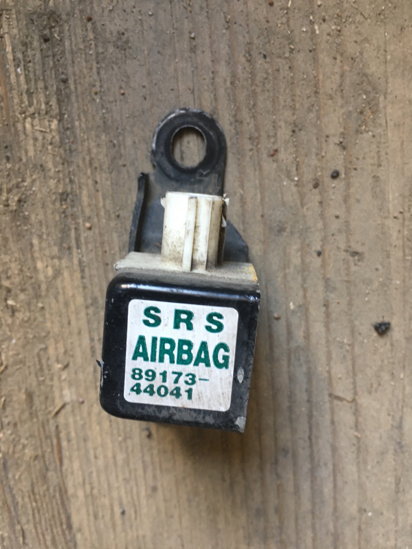 Датчик подушки безопасности Toyota Voxy AZR65