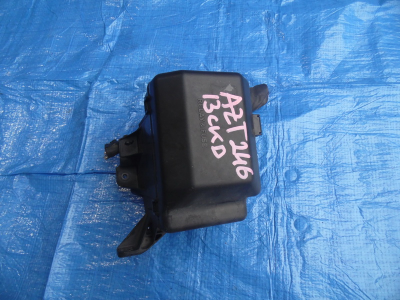 Блок предохранителей Toyota Caldina