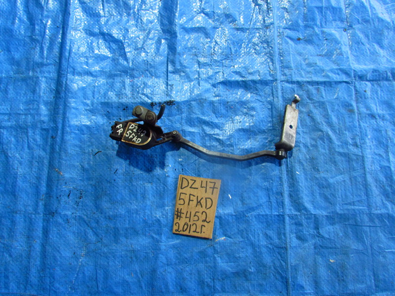 Датчик положения кузова Volvo Xc60