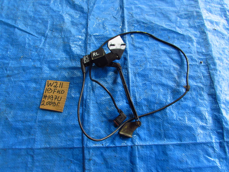 Датчик положения кузова Mercedes-benz E-class