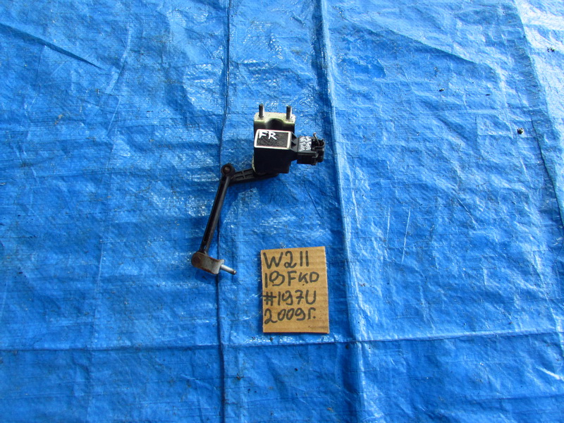 Датчик положения кузова Mercedes-benz E-class W211