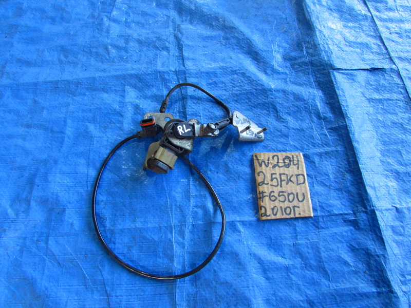 Датчик положения кузова Mercedes-benz C-class